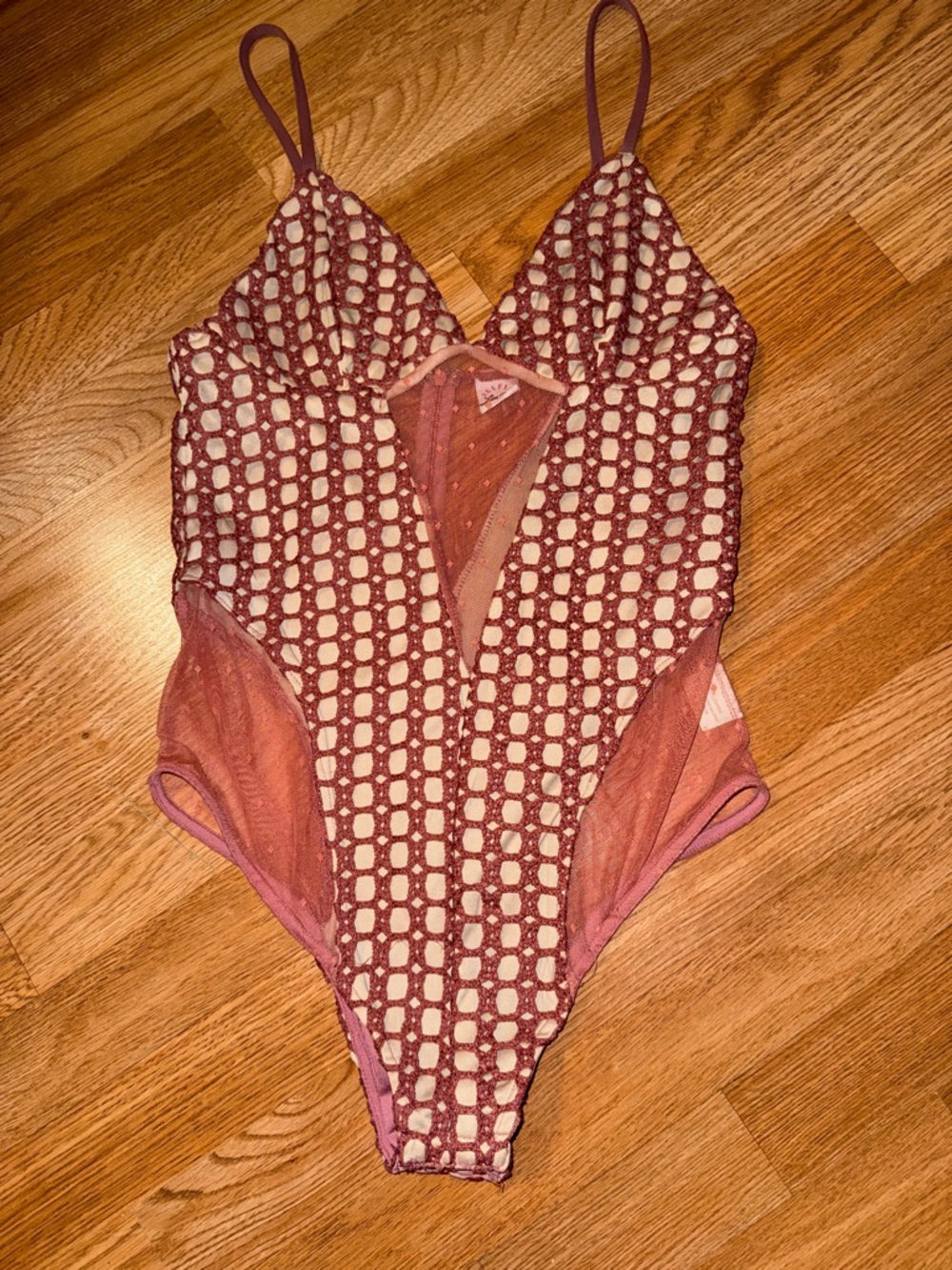Women’s bodysuit top